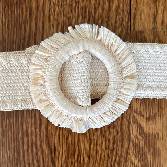 Cream Woven Belt with Circular Buckle - Picture 2 of 3